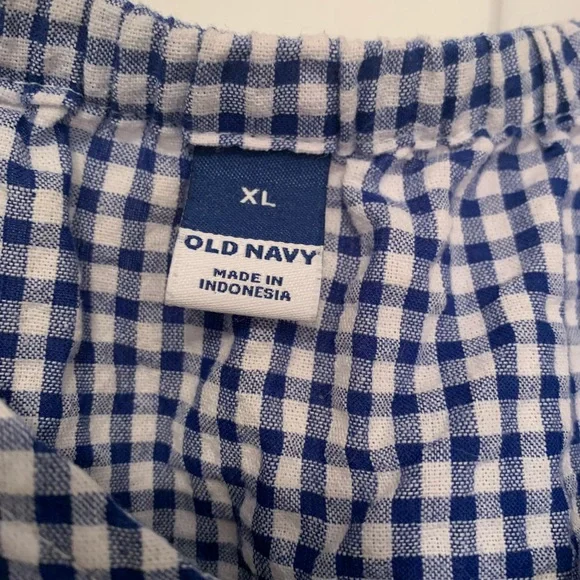 Gingham Check Tiered Peasant Blouse in Navy and White - Picture 5 of 6